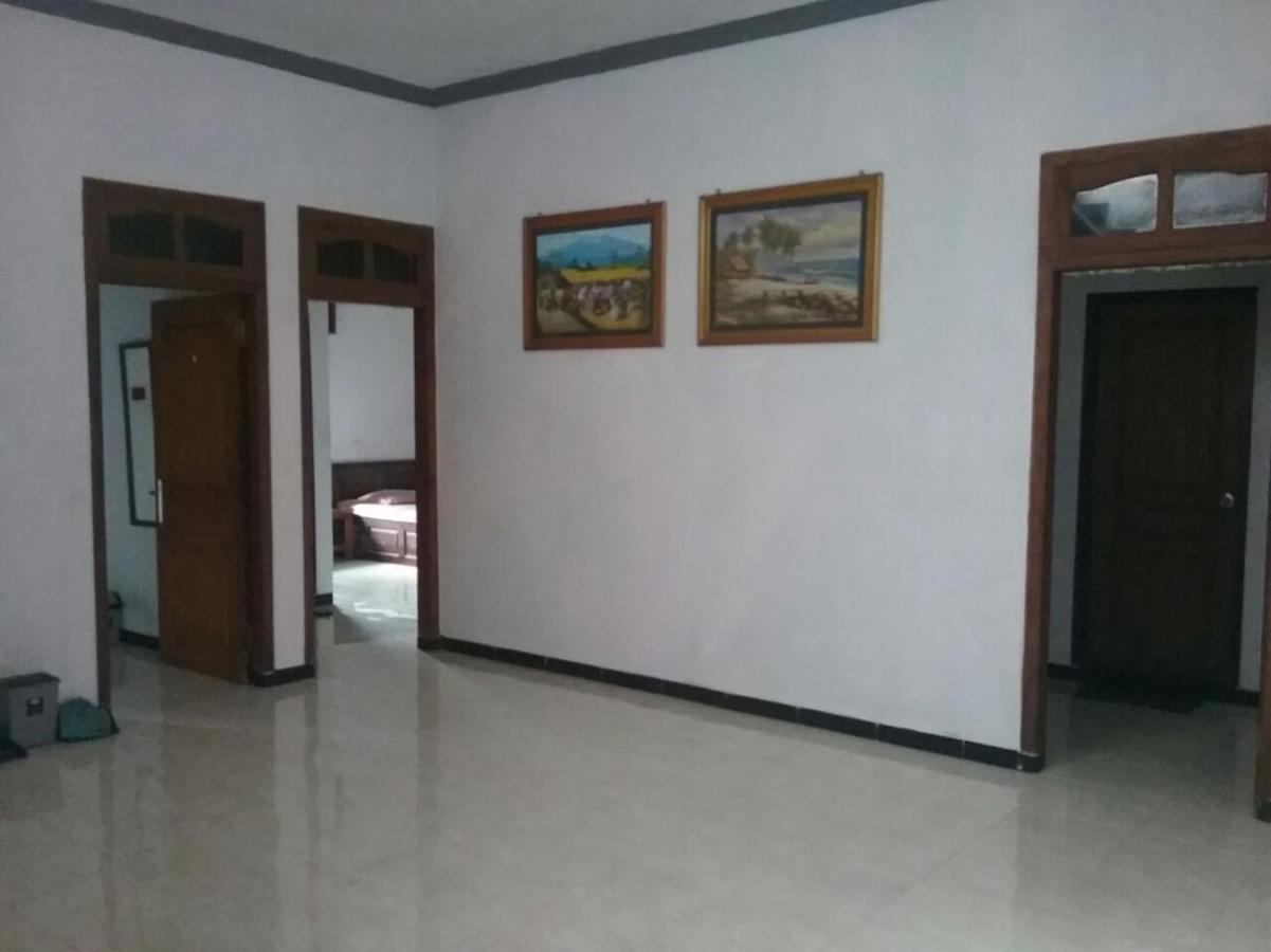 Hotel "Ngebel Indah" 外观 照片