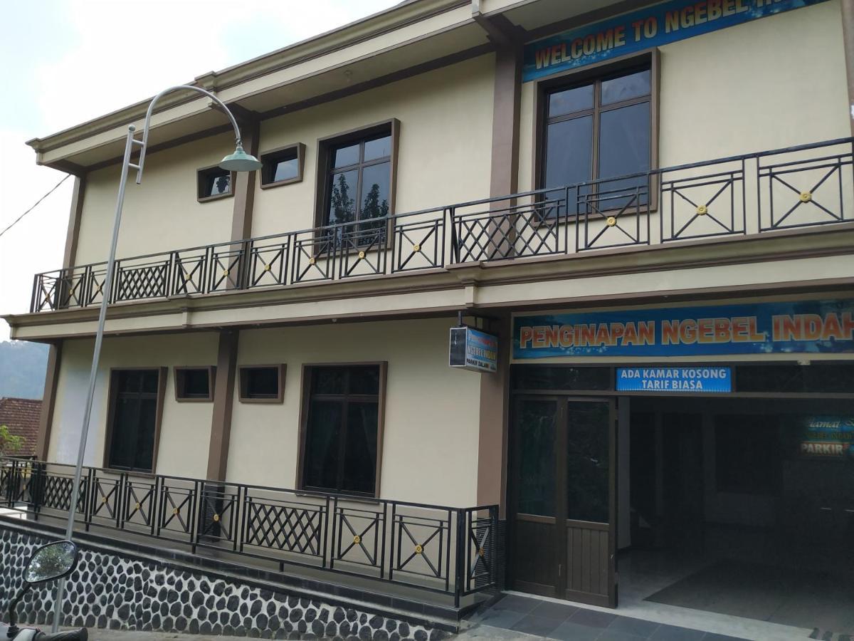Hotel "Ngebel Indah" 外观 照片