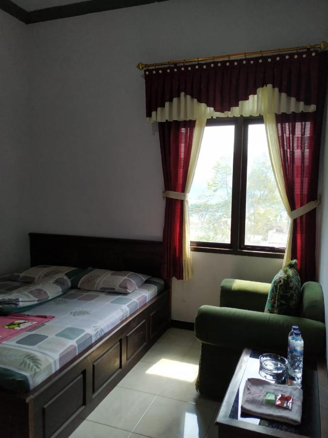 Hotel "Ngebel Indah" 外观 照片
